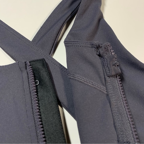 Fabletics grey no bounce front zip sports bra - Picture 12 of 15